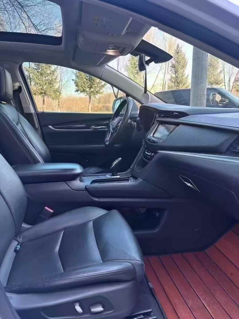 吉林16年凯迪拉克XT58