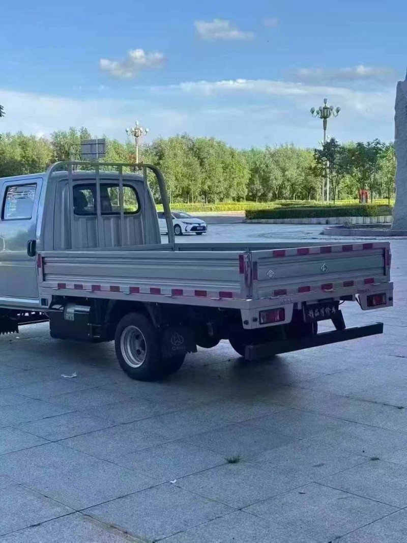 吉林25年长安汽车跨越王6