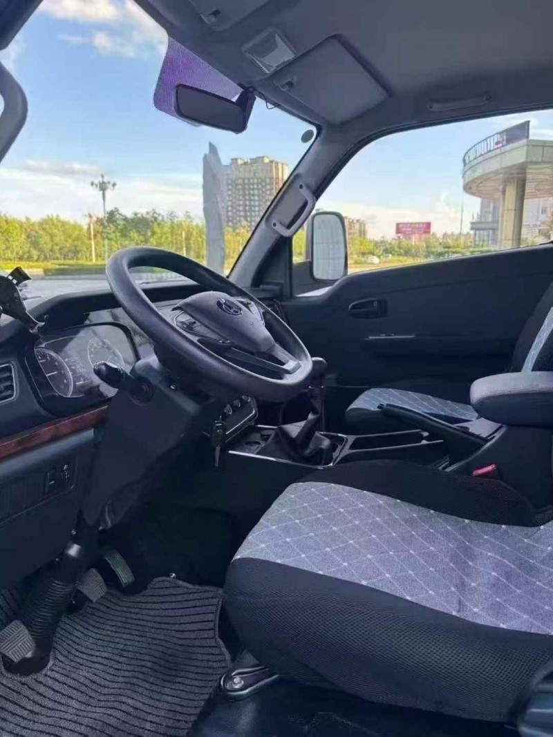 吉林25年长安汽车跨越王7