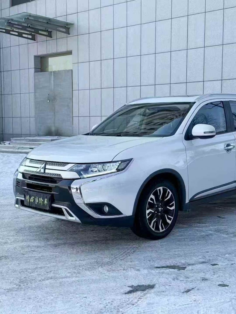 吉林19年三菱欧蓝德3