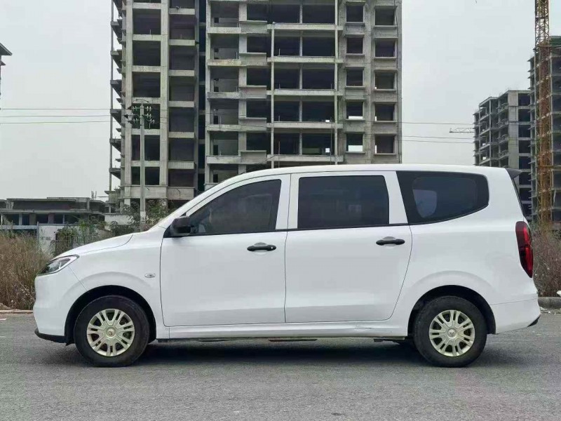 北海25年五菱汽车宏光6