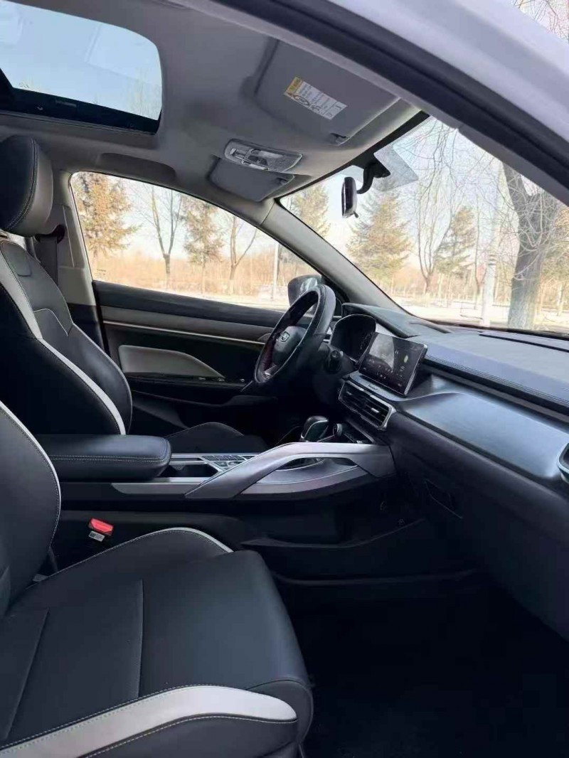 吉林20年吉利缤越8