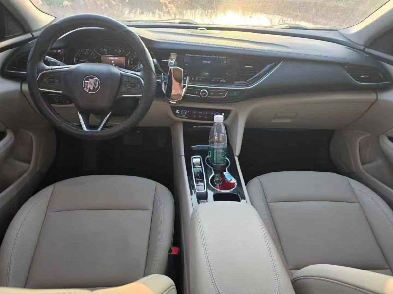 淮安20年别克君威4