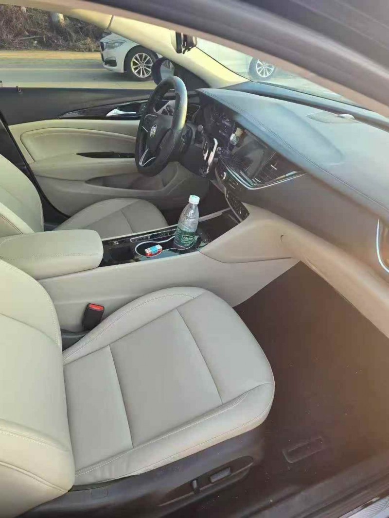 淮安20年别克君威5