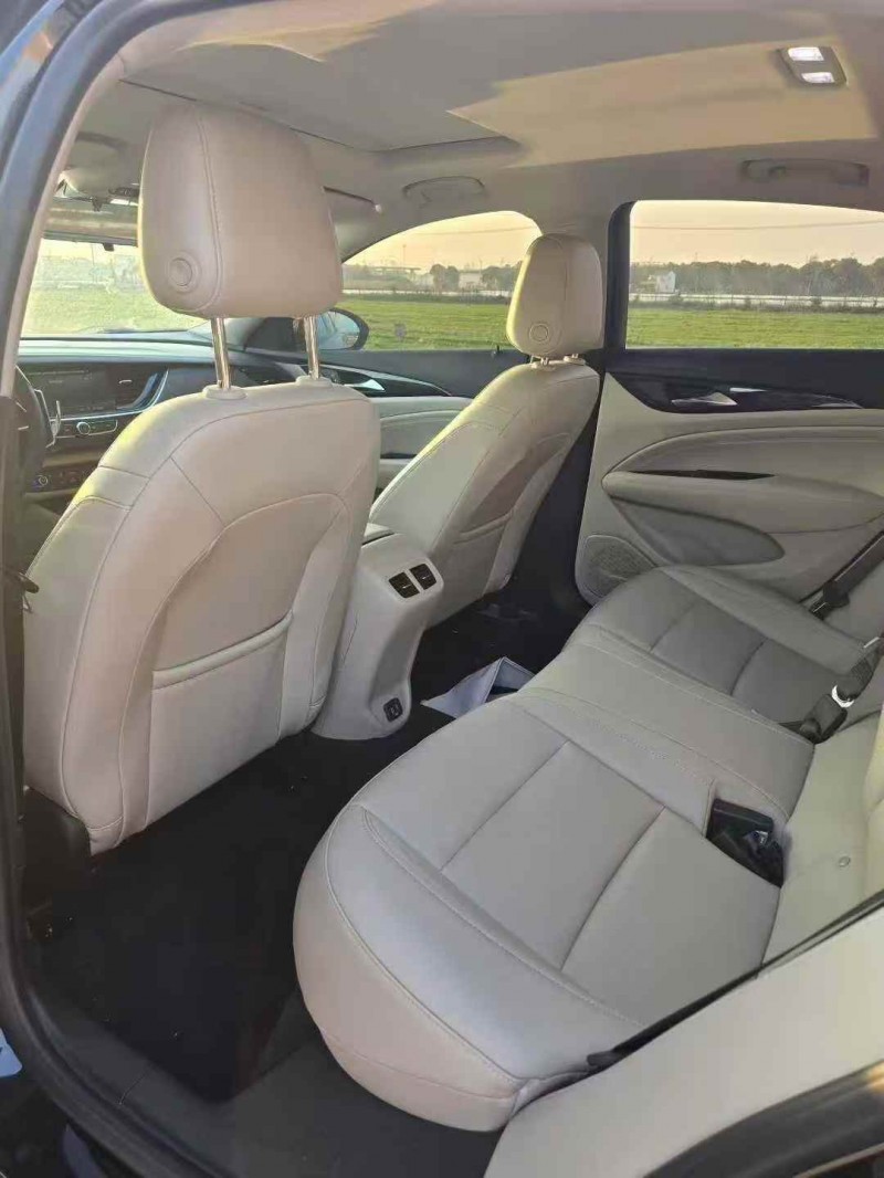 淮安20年别克君威8