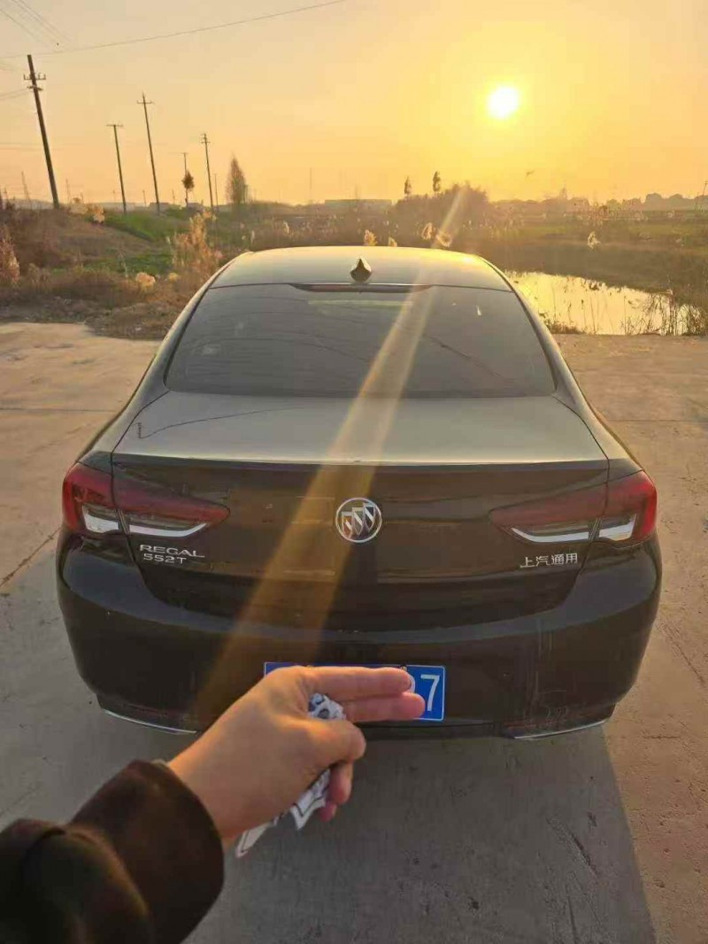 淮安20年别克君威9