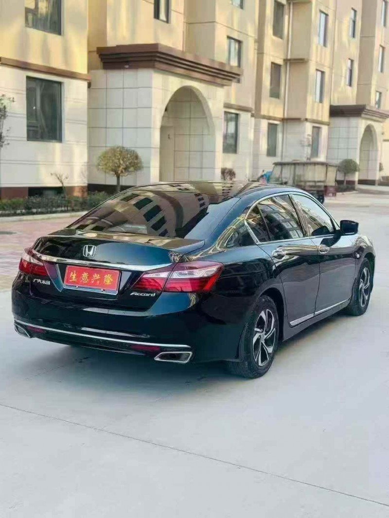 平顶山18年本田雅阁8