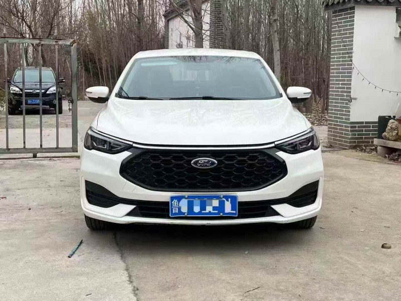 淄博21年福特福睿斯1