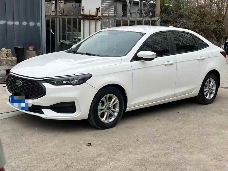 淄博21年福特福睿斯2