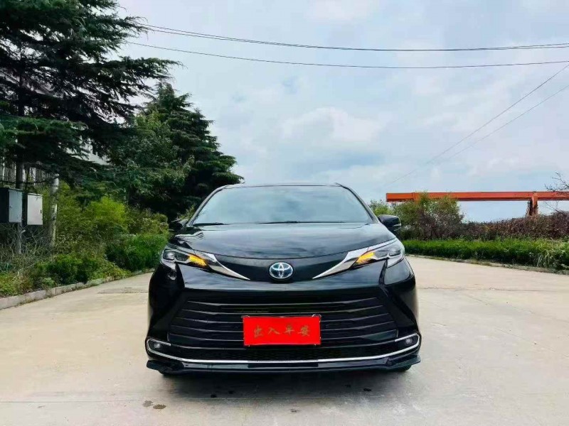 潍坊23年丰田塞纳1