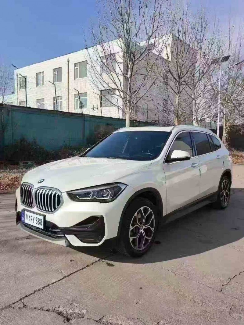 东营22年宝马X13