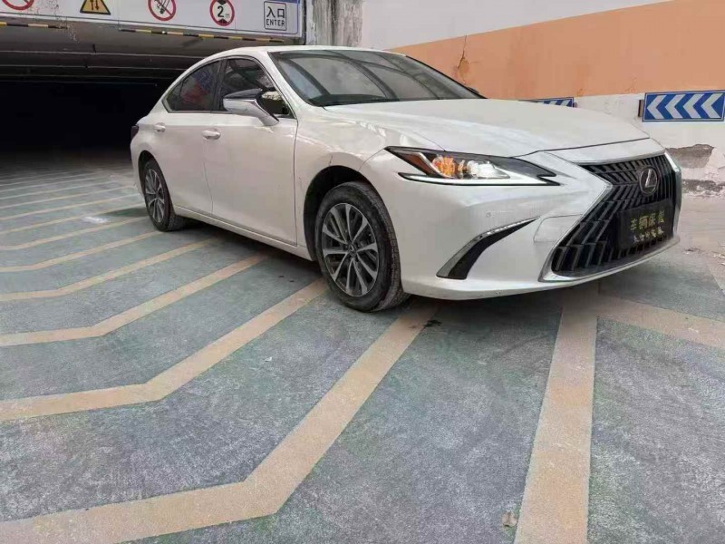 常州22年雷克萨斯ES3