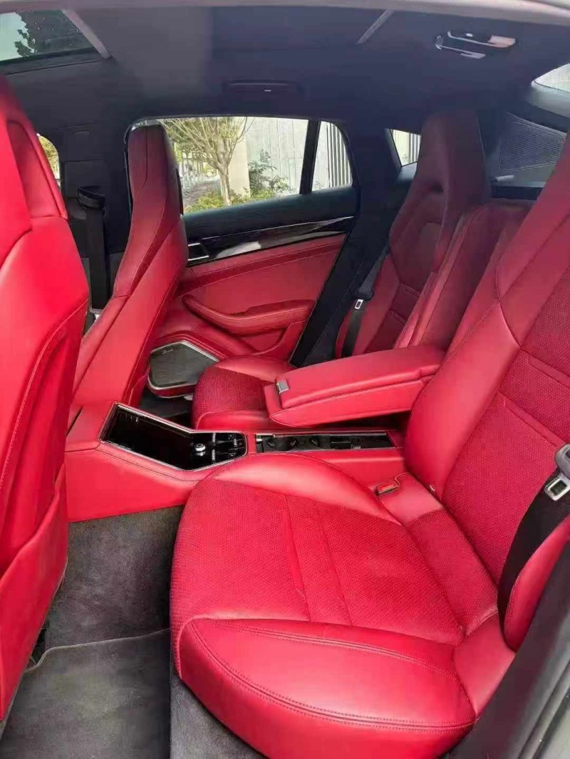 徐州22年保时捷帕拉梅拉6