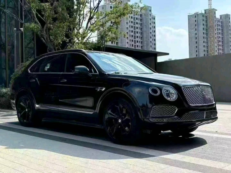 徐州19年宾利添越3