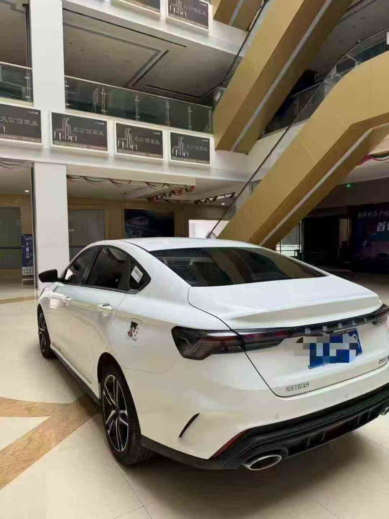 淮北23年吉利缤瑞7