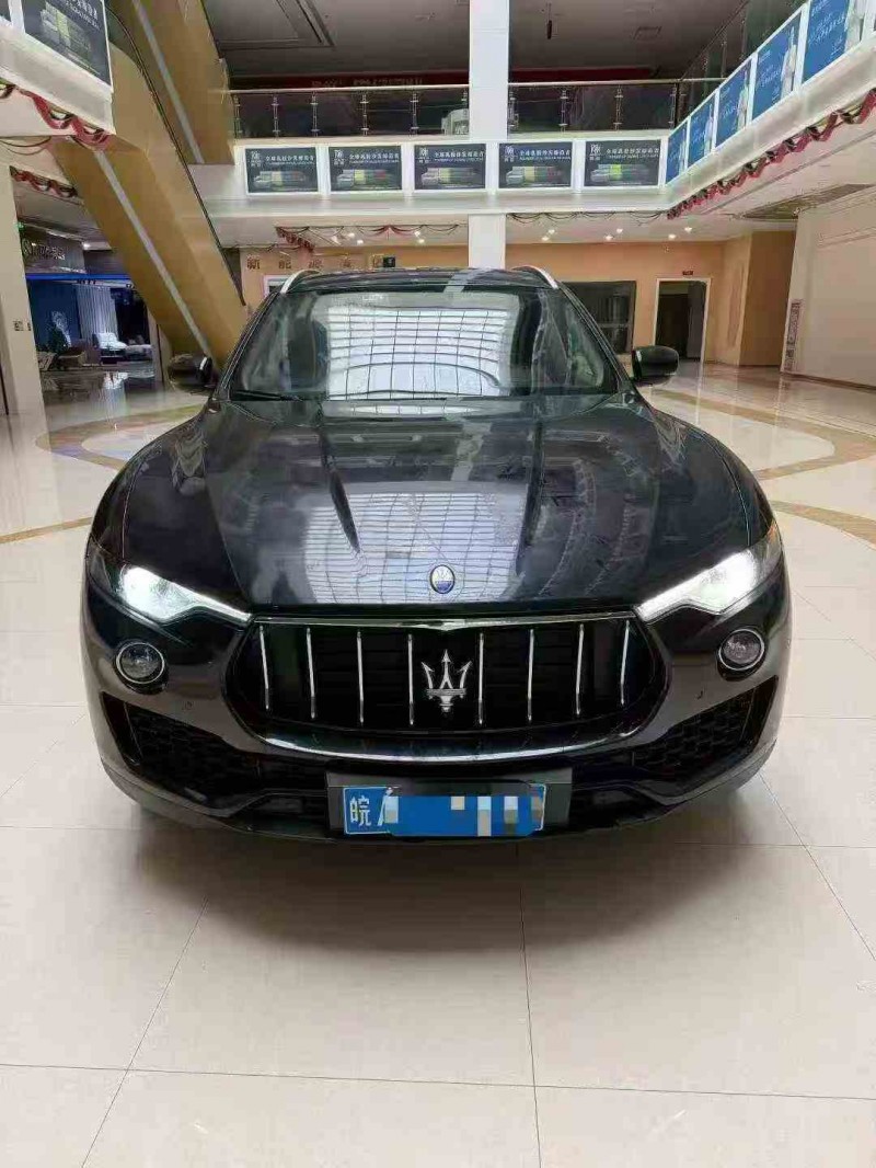 淮南17年玛莎拉蒂Levante1