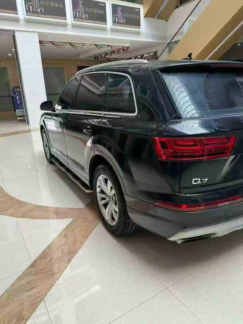 马鞍山17年奥迪Q78