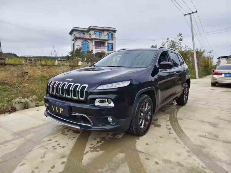 临沧21年Jeep自由光2