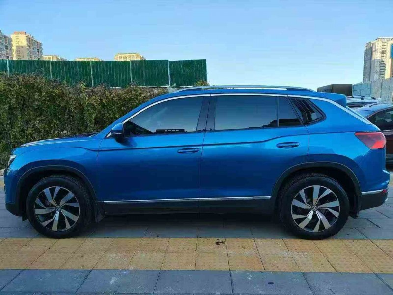 临沧19年大众探岳2