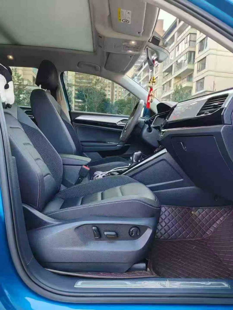 临沧19年大众探岳4