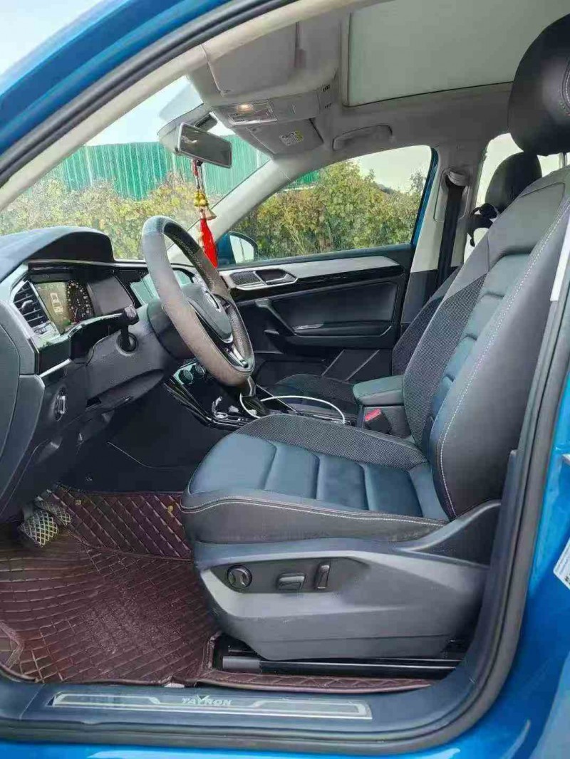 临沧19年大众探岳5