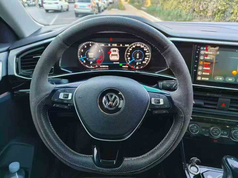 临沧19年大众探岳8