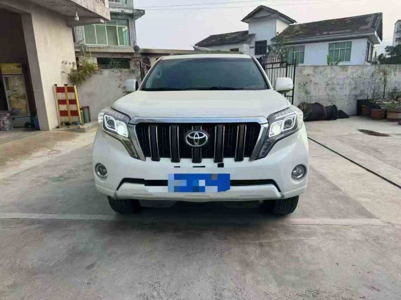 毕节17年丰田普拉多1