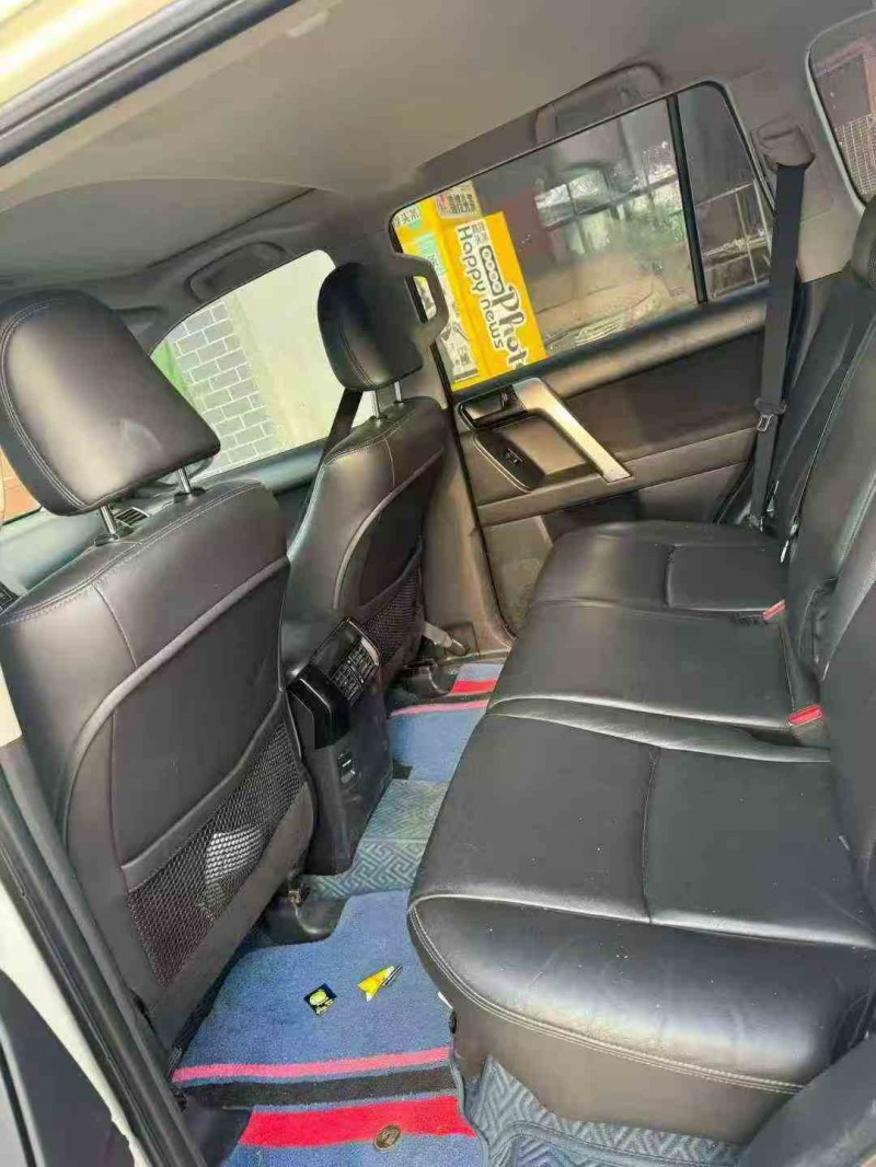 毕节17年丰田普拉多5