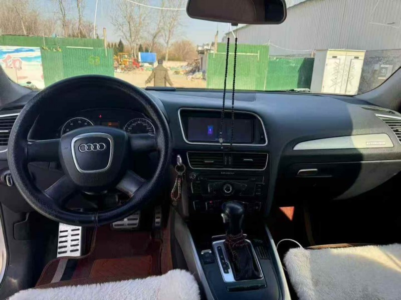 济宁10年奥迪Q55