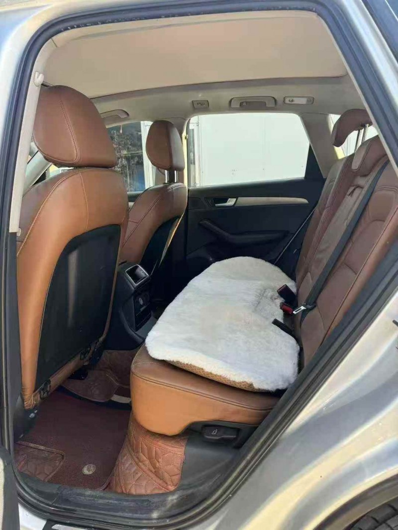 济宁10年奥迪Q58