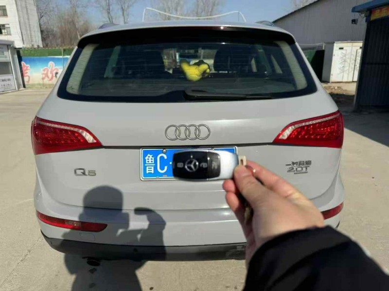 济宁10年奥迪Q59