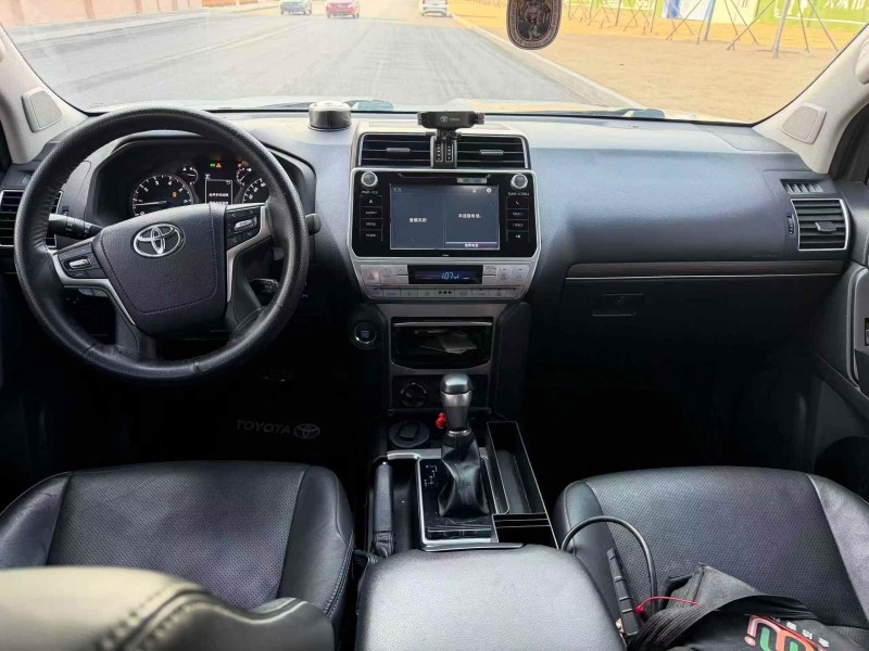 东营20年丰田普拉多5