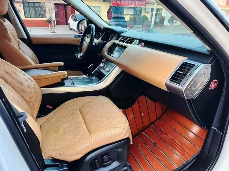 济宁17年路虎揽胜运动5