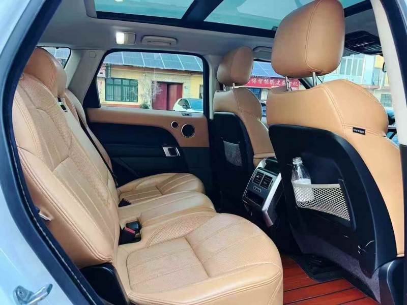 济宁17年路虎揽胜运动6