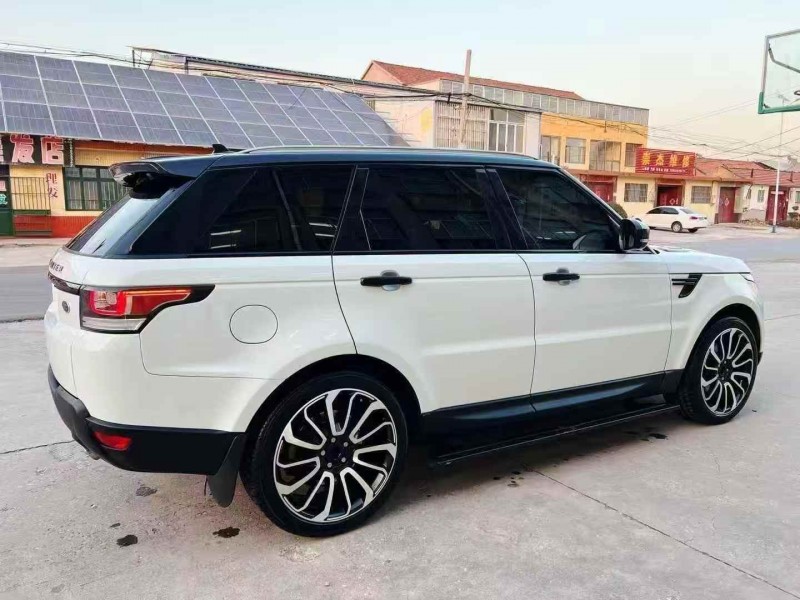 济宁17年路虎揽胜运动8