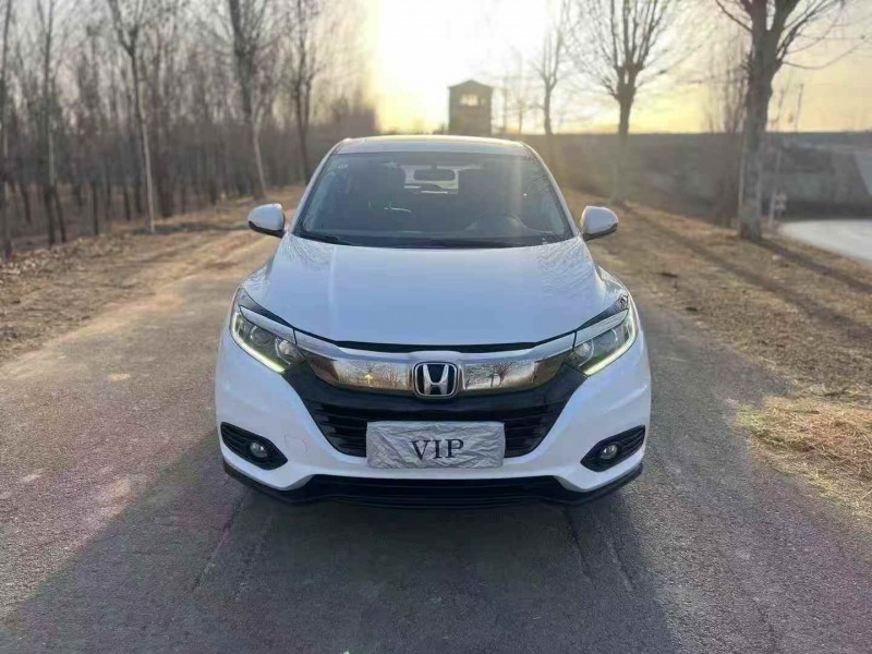 泰安22年本田缤智1