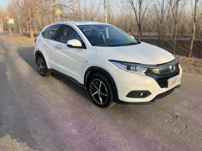 泰安22年本田缤智2