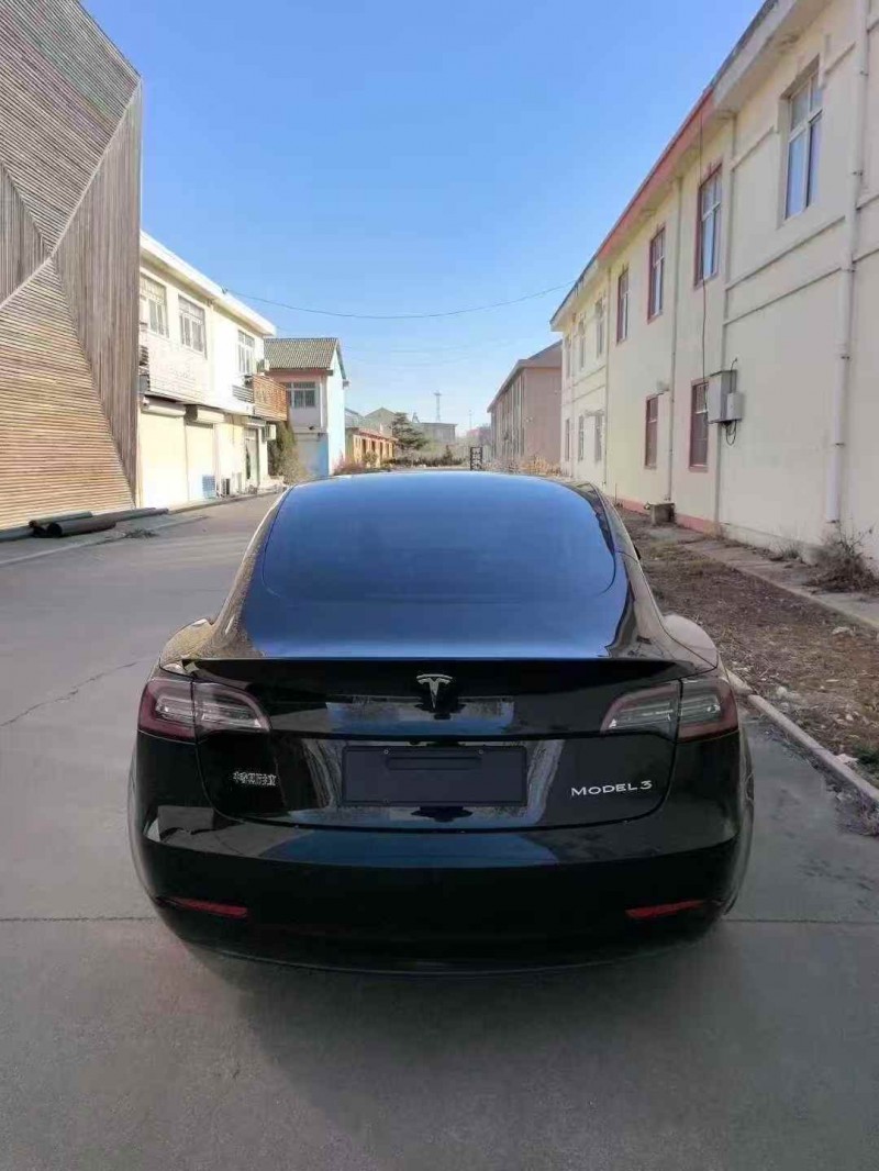 济宁20年特斯拉MODEL 39