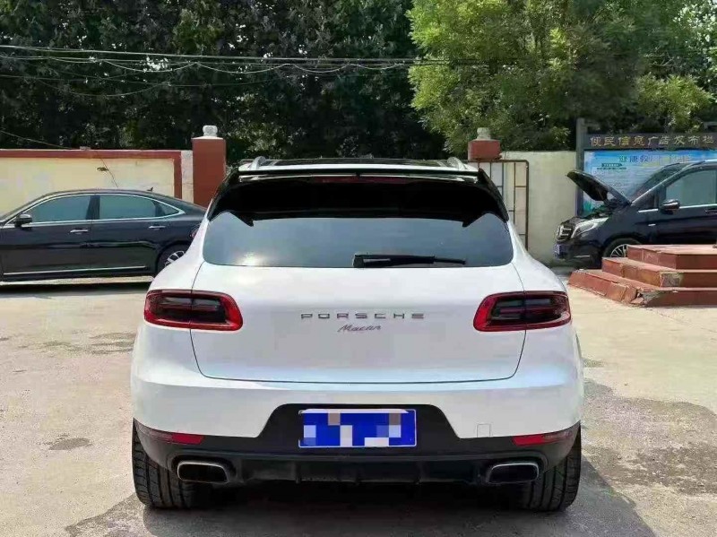 威海17年保时捷Macan5