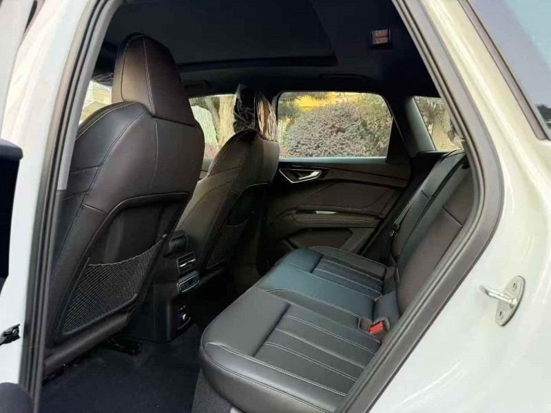 温州25年奥迪Q47