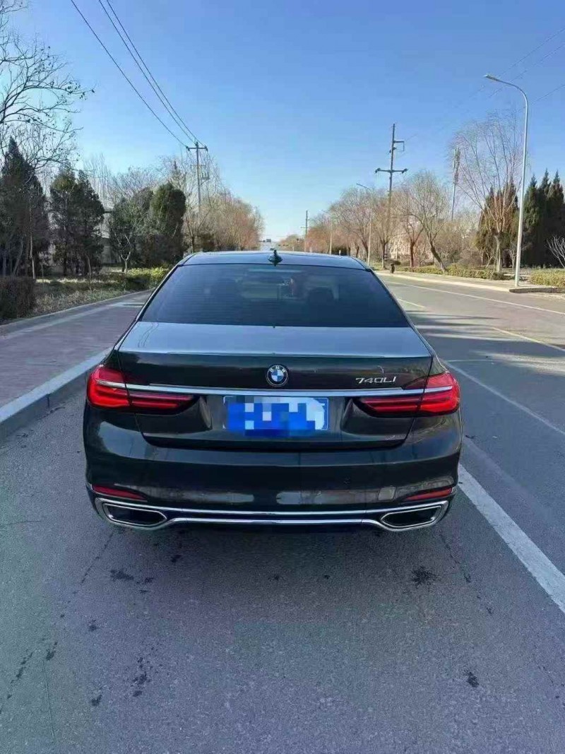 潍坊16年宝马7系9