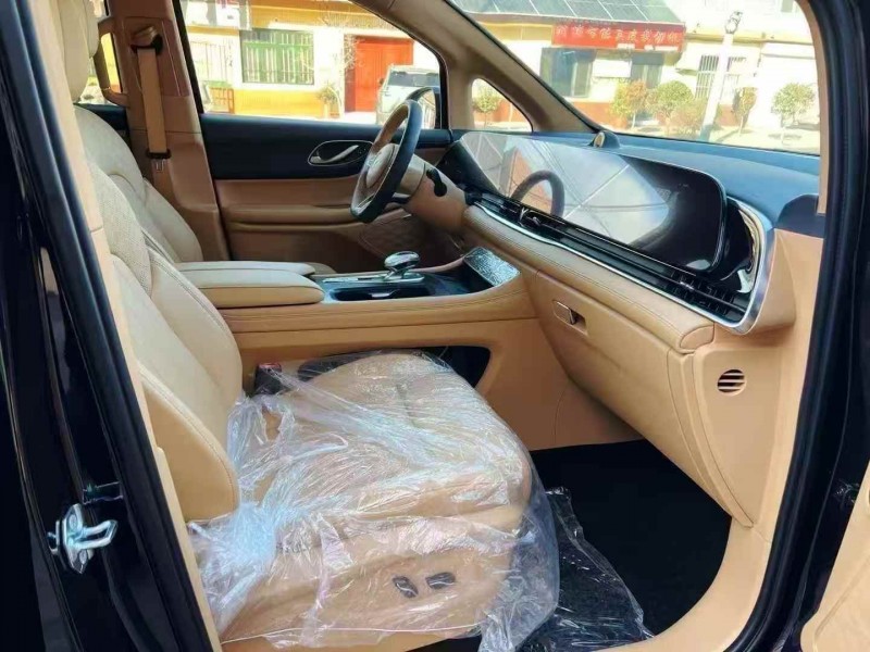 枣庄26年岚图汽车梦想家5