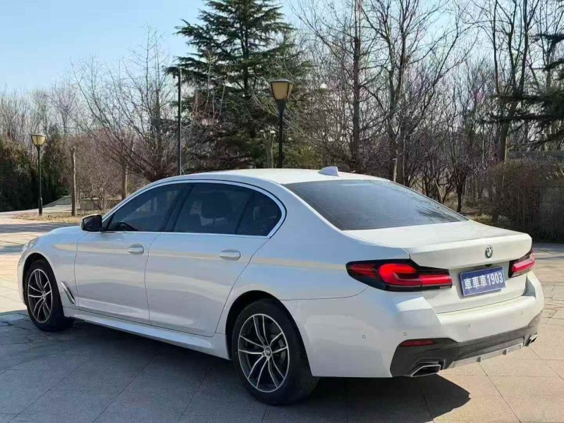 潍坊21年宝马5系8