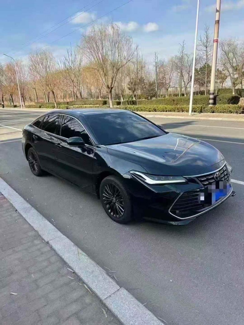 潍坊23年丰田亚洲龙3