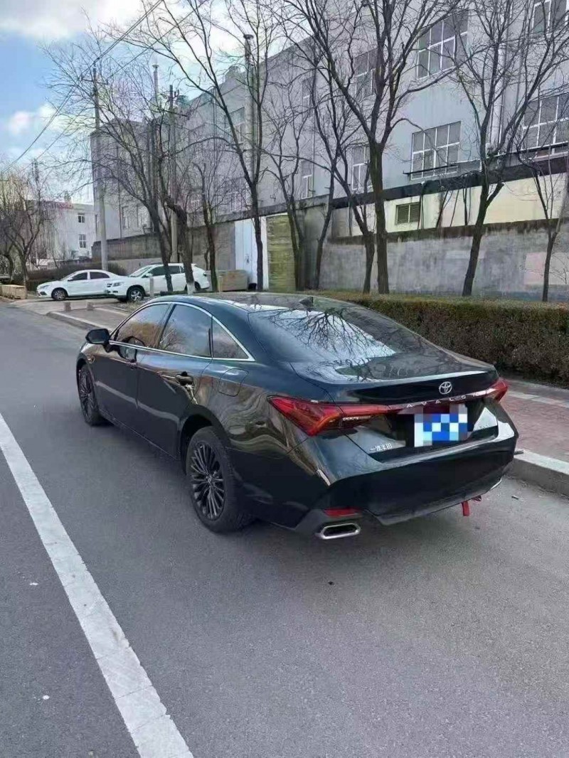 潍坊23年丰田亚洲龙7