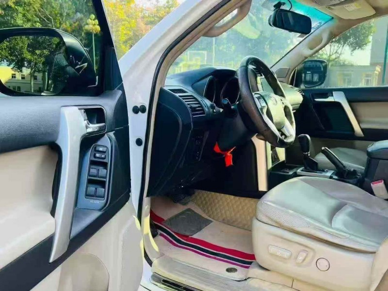 潍坊12年丰田普拉多4