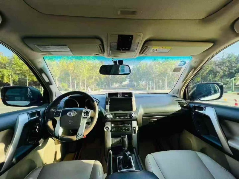 潍坊12年丰田普拉多5