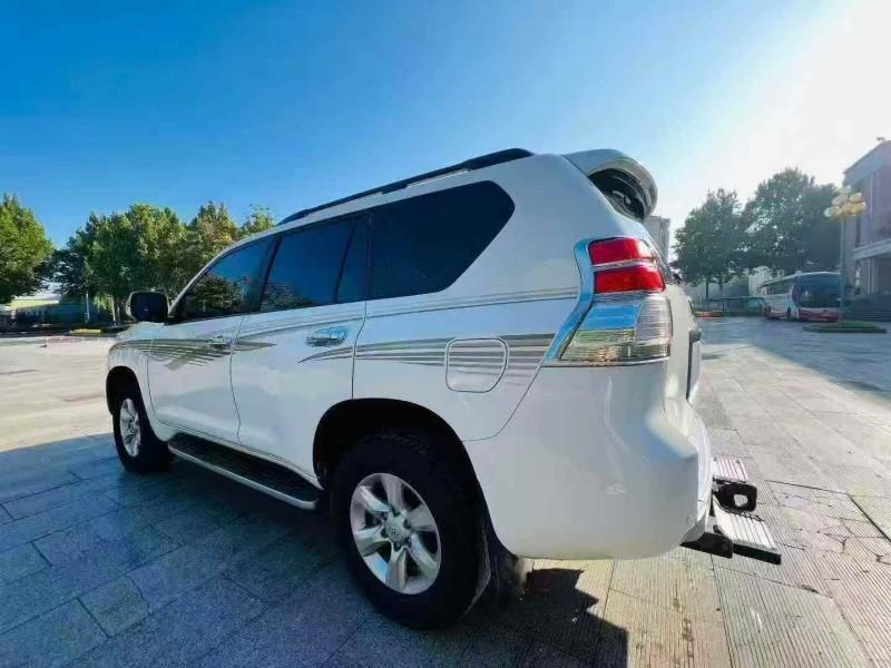 潍坊12年丰田普拉多7