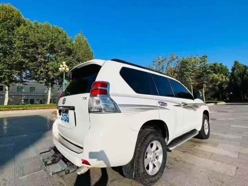 潍坊12年丰田普拉多8