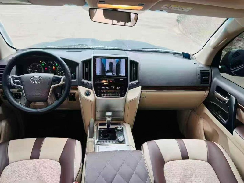 淄博19年丰田兰德酷路泽3